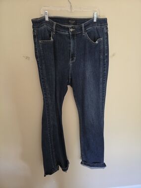 Judy Blue Women's Dark Blue Flare Cut Jeans